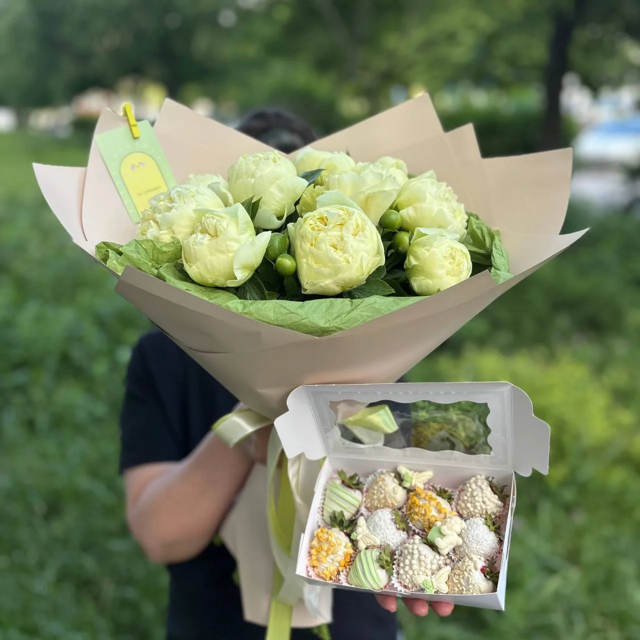 Впускаем яркие весенние краски в нашу жизнь! 🌈

📞89951374300
 🚘Закажи с доставкой прямо сейчас! С