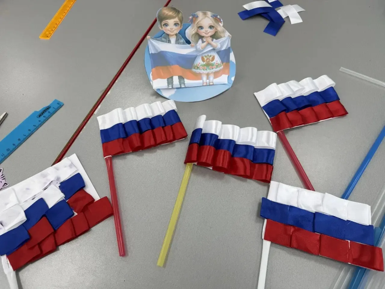 🇷🇺 Ещё один день в пришкольном лагере прошёл под миссией «Открывай страну»!

Сегодняшний день был 