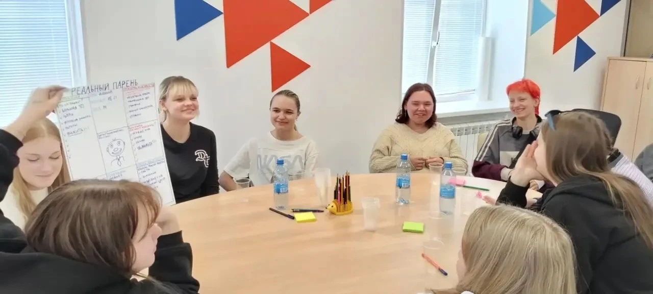 На этой неделе прошло мероприятие “ПРОмолодёжь: Как нам вас понять?”.  Это событие стало площадкой д