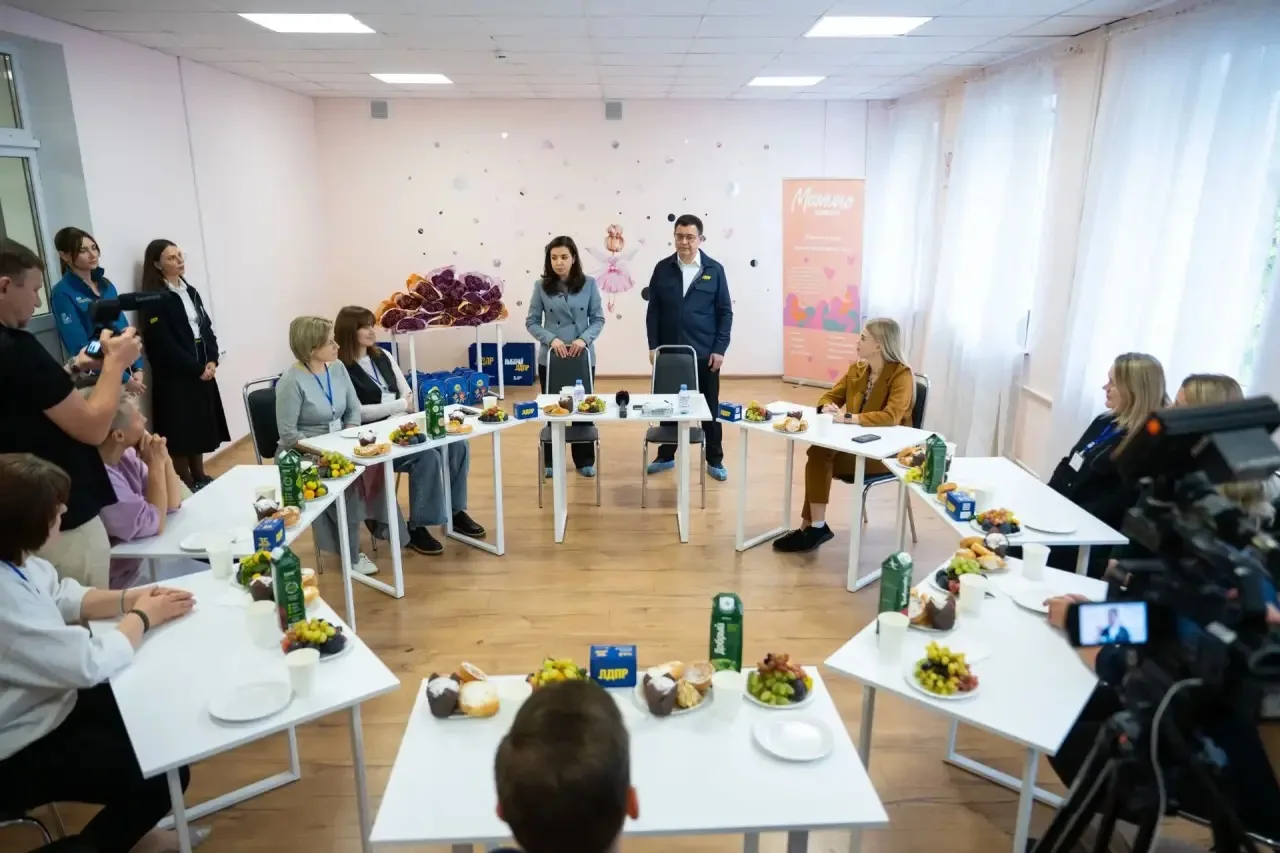 Сегодня по всей стране отмечается День учителя.