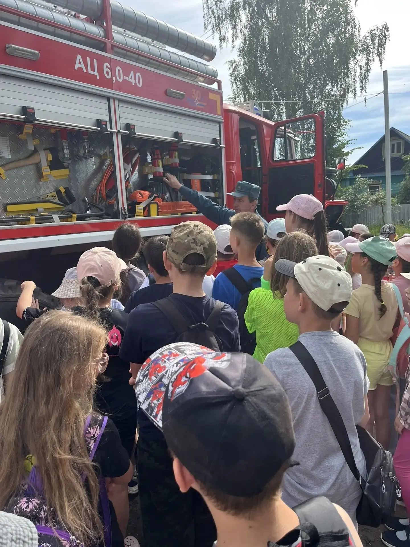 🚒 Профтур в пожарную часть: знакомство с героической профессией
 
В преддверии федерального этапа В