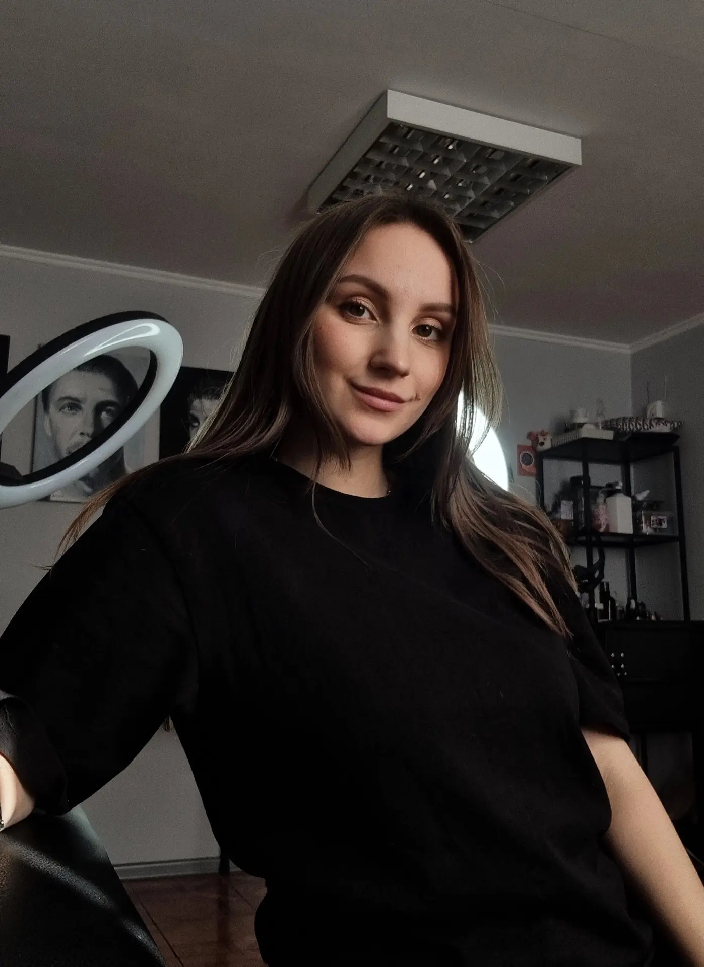 Сегодня свой День Рождения празднует Лиза!🥰

Мы поздравляем тебя с Твоим днем!
Желаем всегда находи