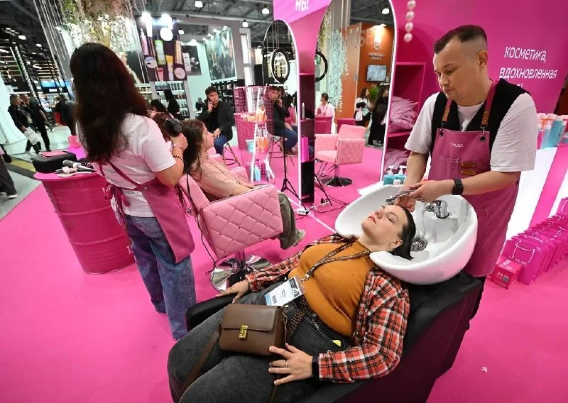 💇 В России число закрытий бизнеса в сфере красоты выросло более чем в полтора раза.