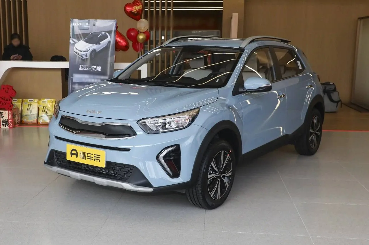 Подборка новых автомобилей KIA из Китая