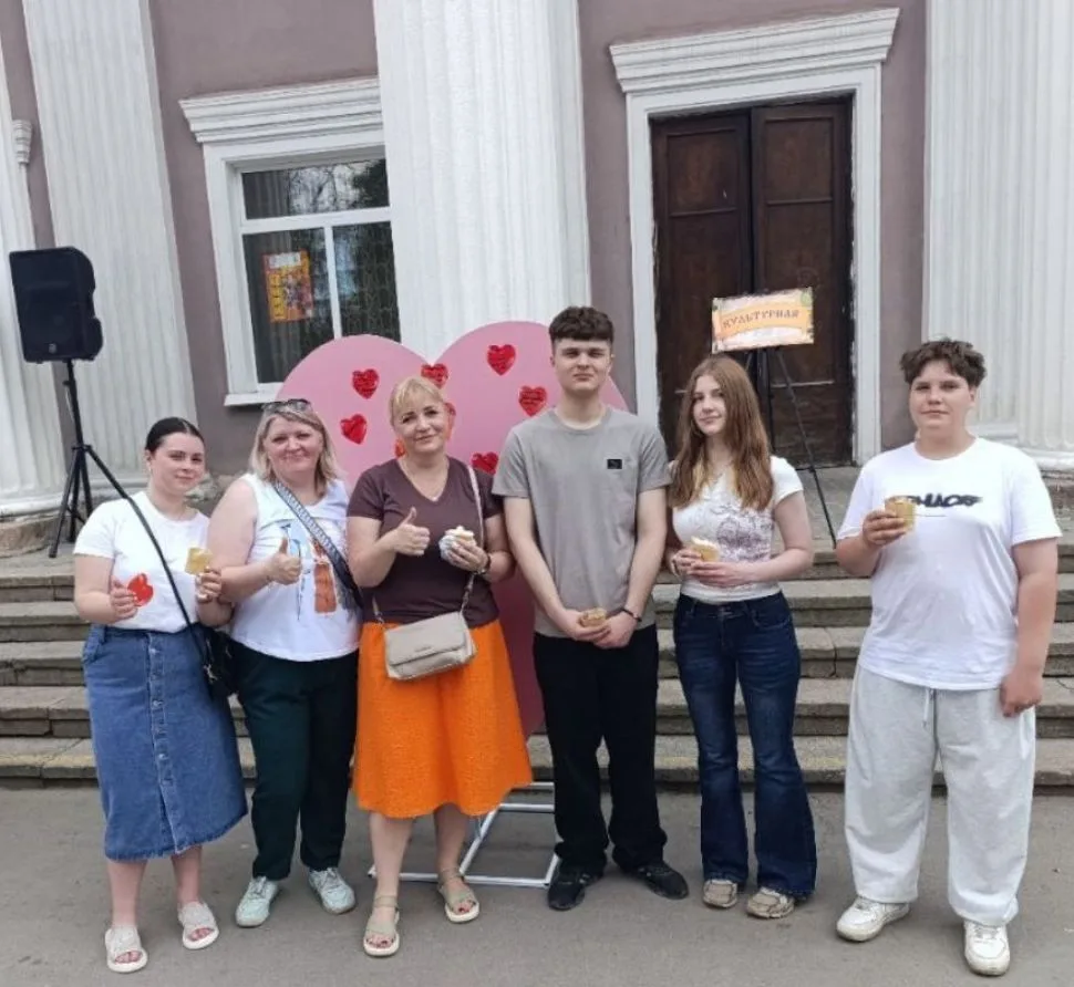 Команда нашего центра образования присоединилась к празднованию Дня России и приняла участие в игре 