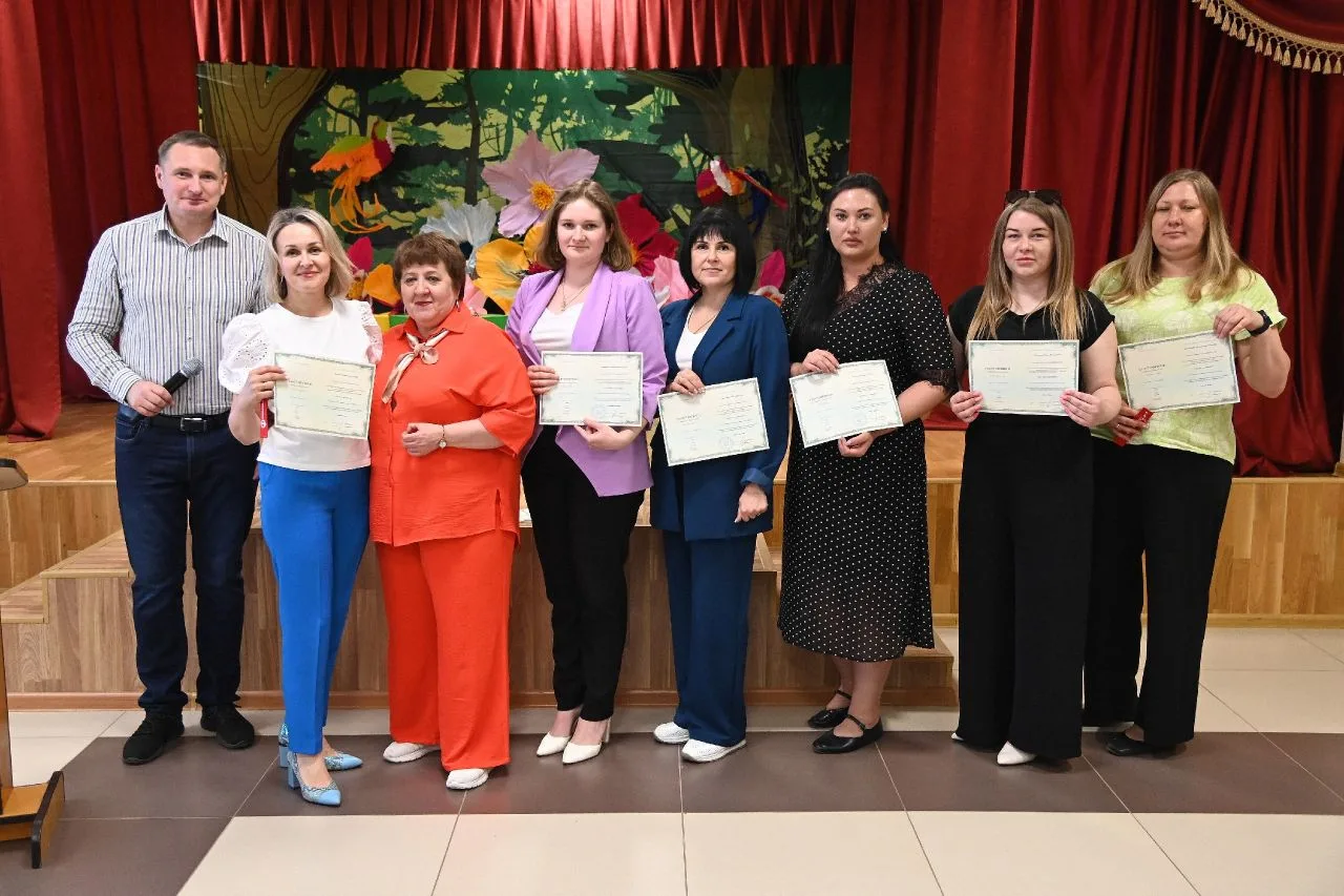 🎓 18 мая в городском центре культуры «Юбилейный» состоялась значимая встреча урюпинской общественно
