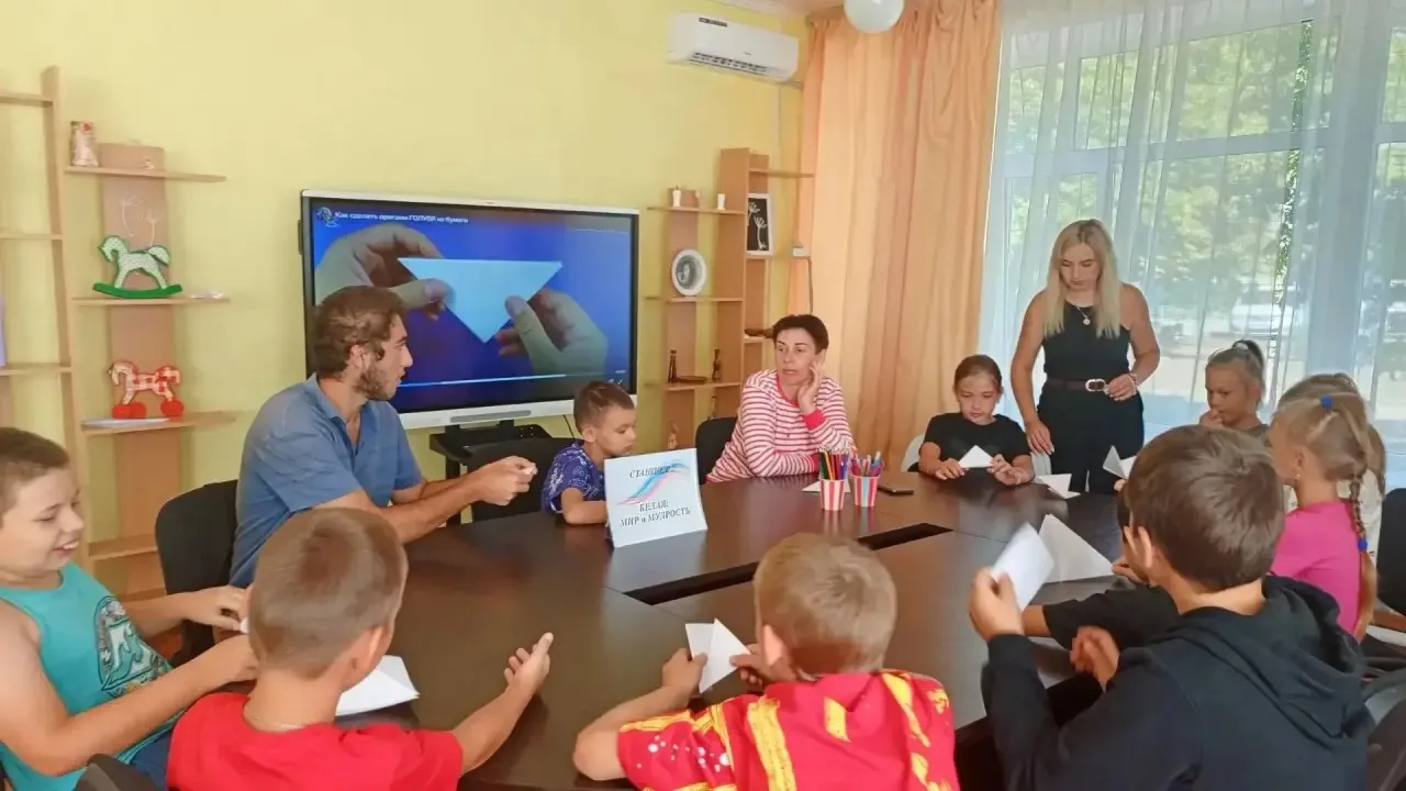Станция 2 нашего большого путешествия: «Белая: мир и мудрость»