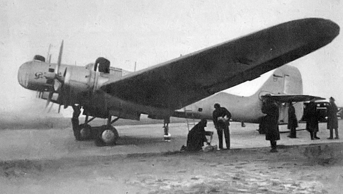 Исторические события из мира авиации: 16 июня

  — И.И. Сикорский впервые поднялся в воздух на своём