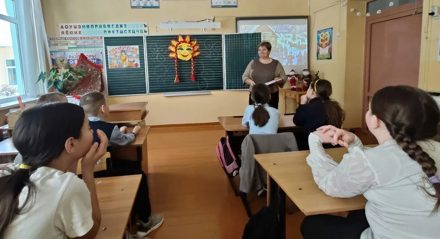 ▌ Весёлая Масленица в 4-м классе!

Сегодня наши четвероклассники окунулись в атмосферу традиционного