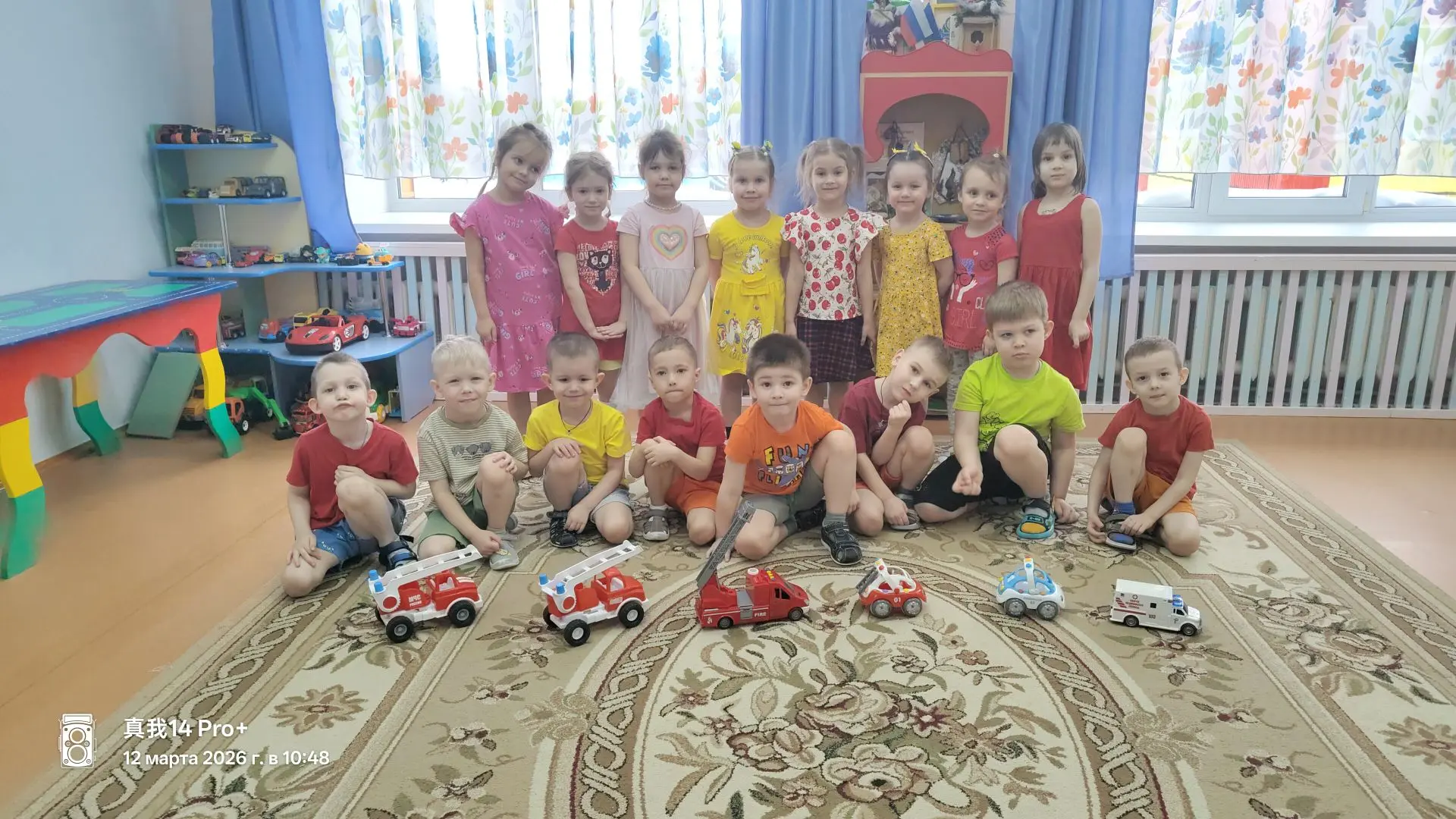 В рамках празднования Всемирного дня гражданской обороны, наша средняя группа провела н...