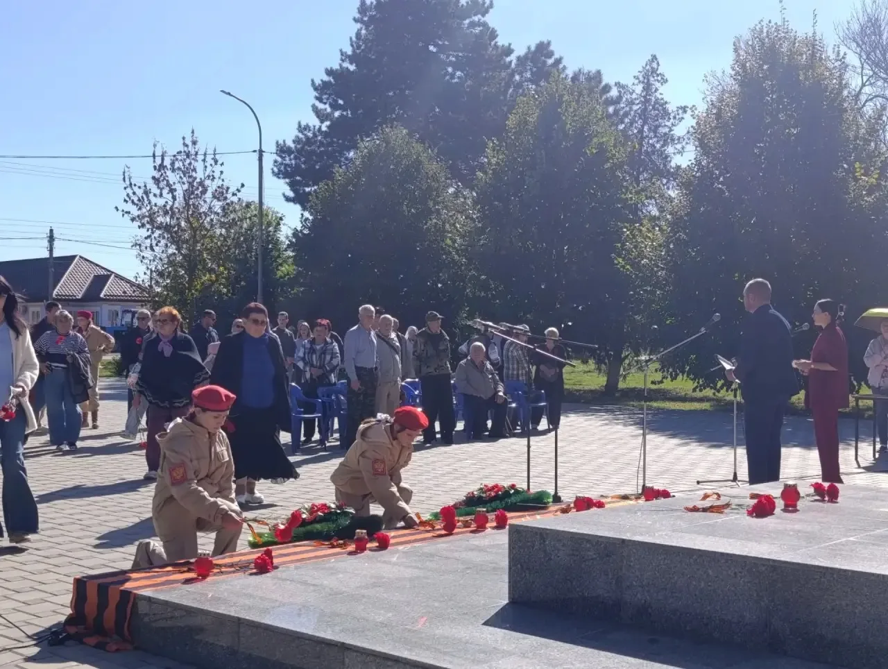 В Стрелке почтили память героев, освободивших посёлок 83 года назад