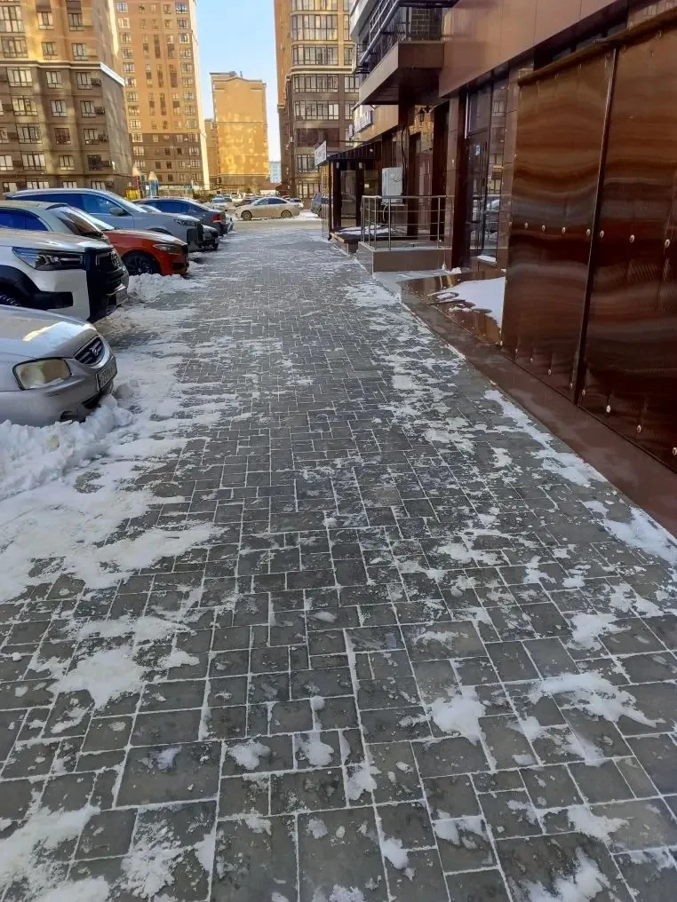 Дорогие жители!  ❄️Прошла снежная и морозная неделя, и наши дворники усердно трудились над очисткой 