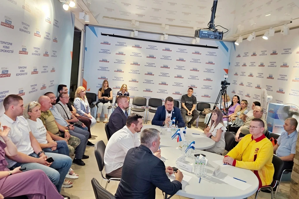 Избирательная комиссия ЛНР и Общественная палата ЛНР подписали соглашение о сотрудничестве

28 июля 
