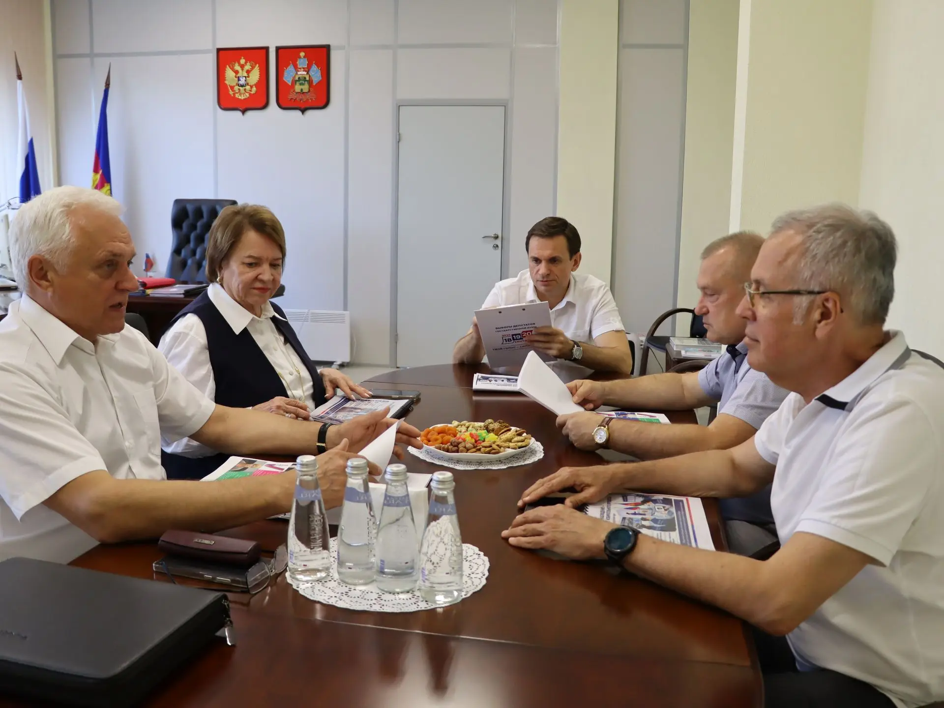 Председатель избирательной комиссии Краснодарского края Алексей Черненко провёл рабочую встречу с от