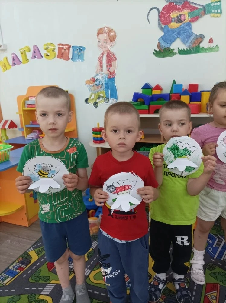 Лето — это не только солнце, каникулы и купание, но и удивительный мир, который оживает прямо у нас 