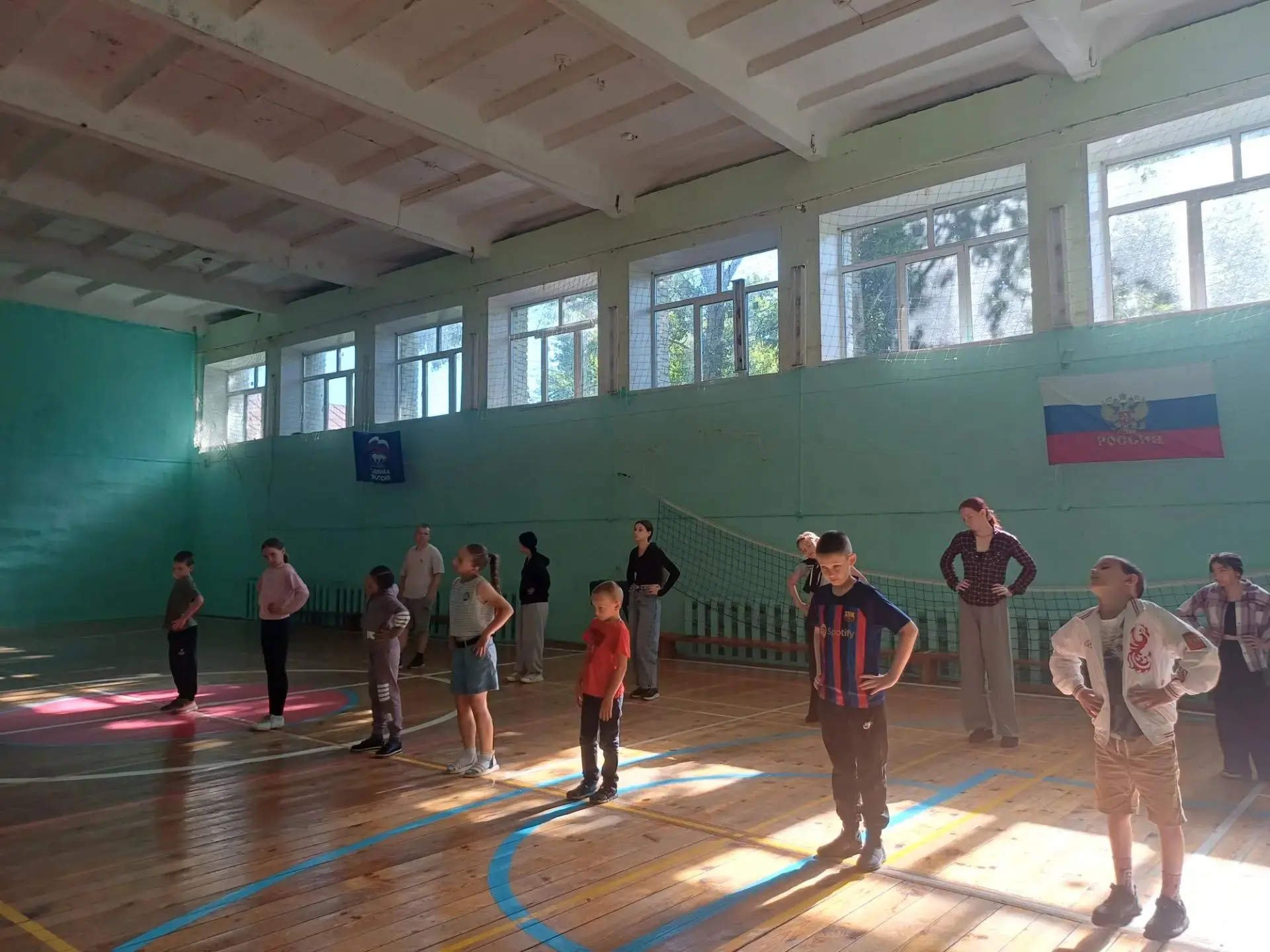 ☀️ Яркий день в школьном лагере — 18 июня! ☀️

Утро началось с зарядки 🤸‍♂️💪 и вкусного завтрака �