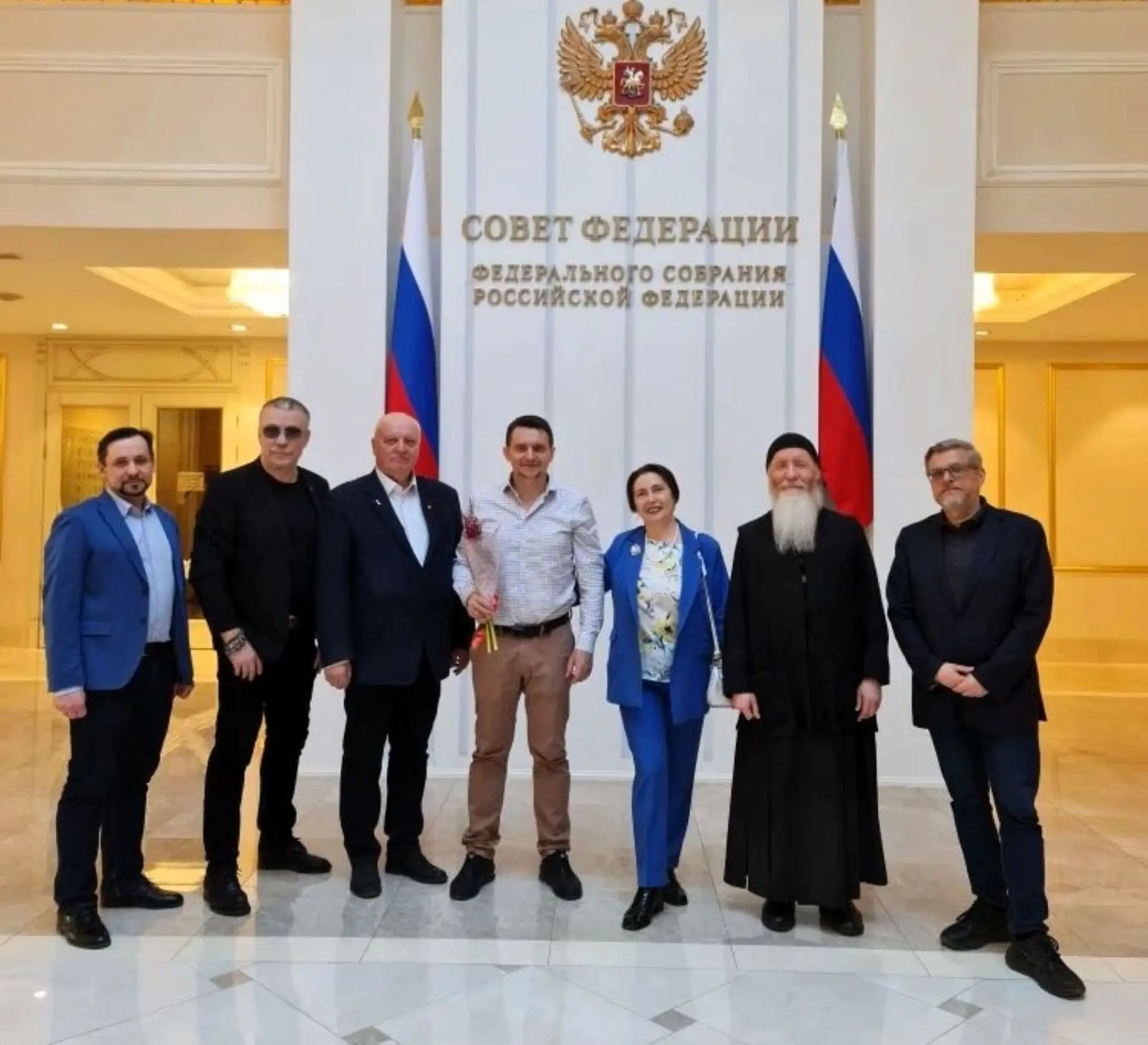 30 марта в Москве в Совете Федерации открылась выставка работ художника из Таганрога Ал...