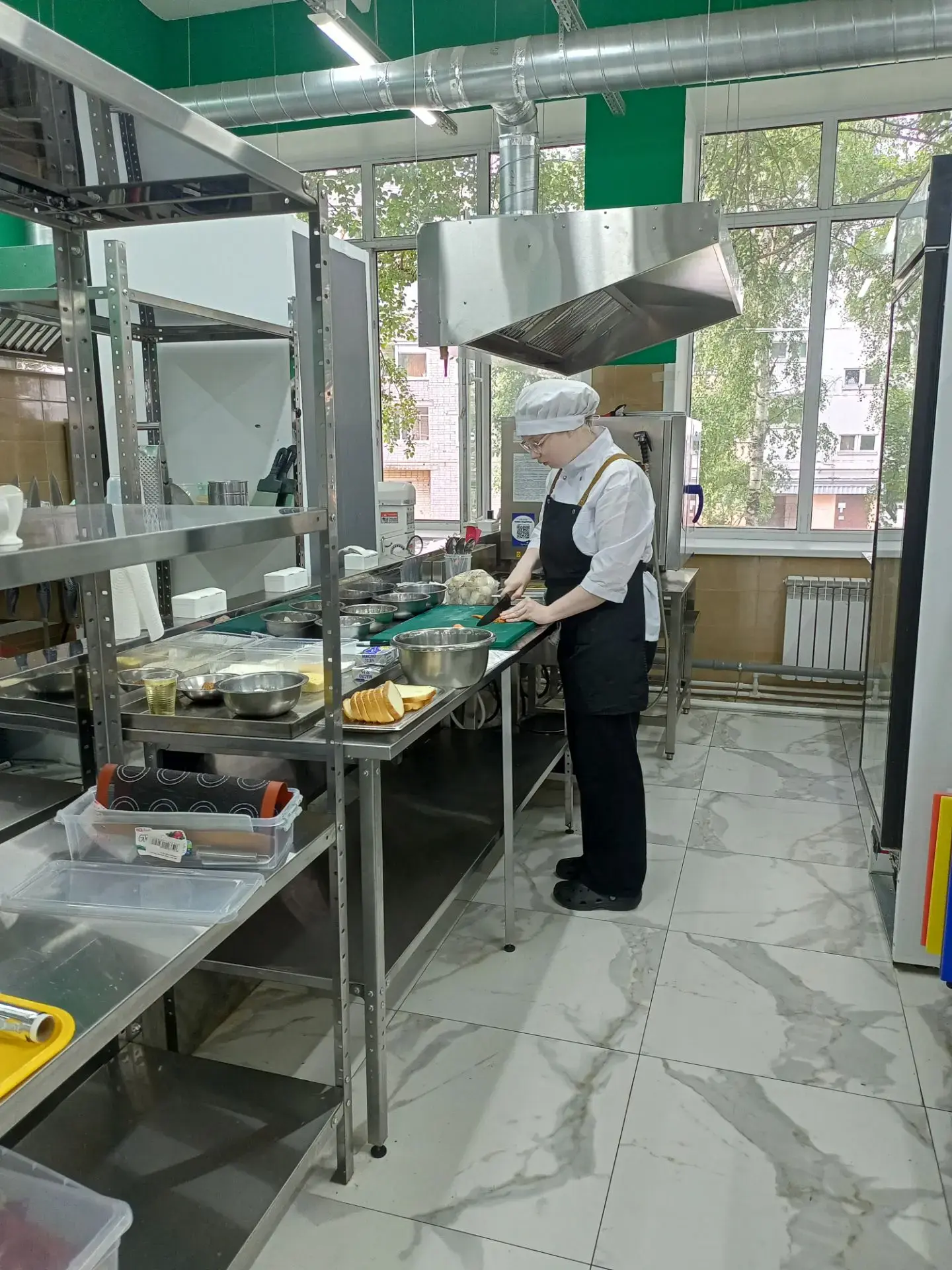 👨‍🍳 Демонстрационный экзамен для будущих поваров и кондитеров!

Сегодня на базе Череповецкого мног