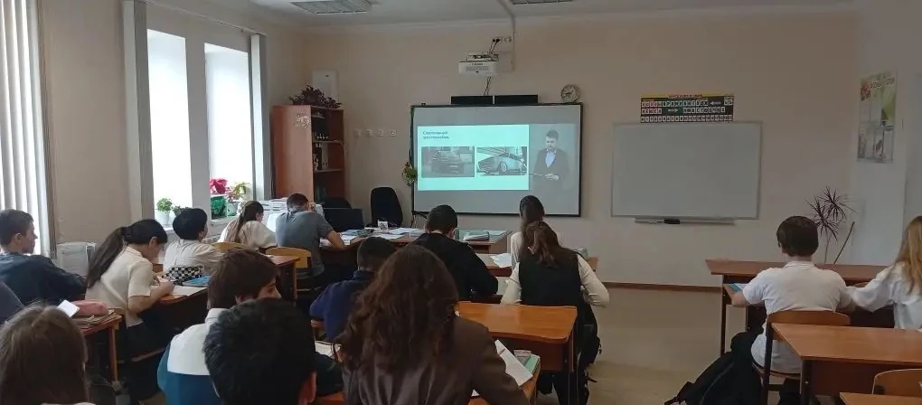 История циклична, или электромобили снова в деле» ⚡🔁  Сегодня к нам пришли не просто с лекцией, а с 