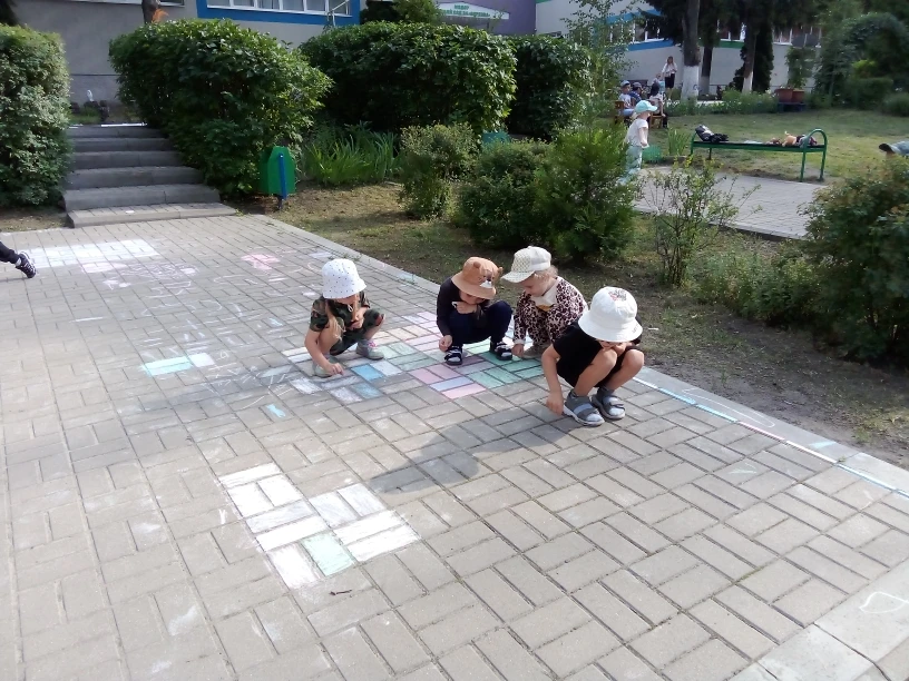 🌞Лето — время удивительных приключений! 
Лето, лето, сказочное лето! 
От чудес кружится голова… 
Ск