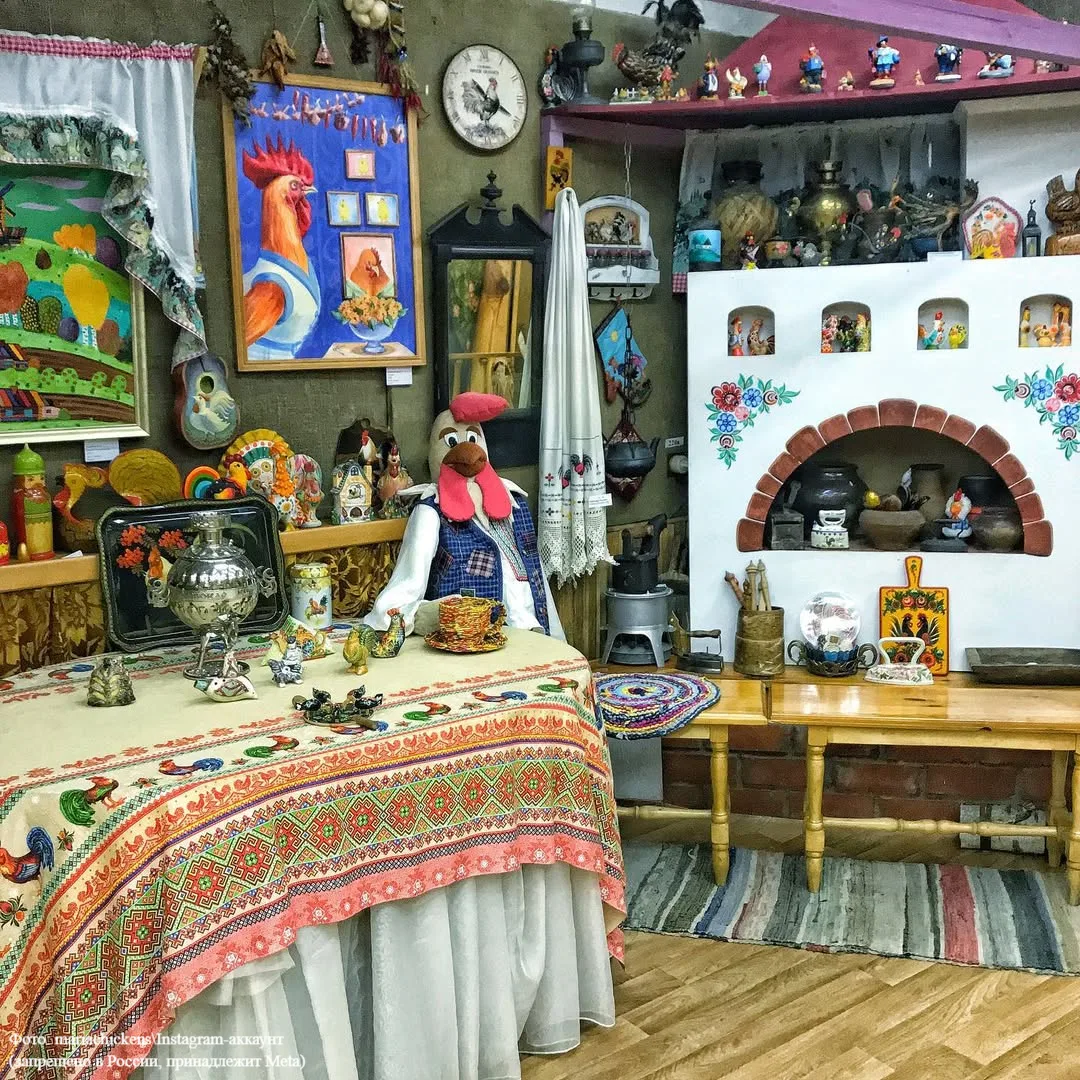 Где находится единственный в нашей стране музей Петуха? 🐓  Правильный ответ — в Петушках. Несложно д