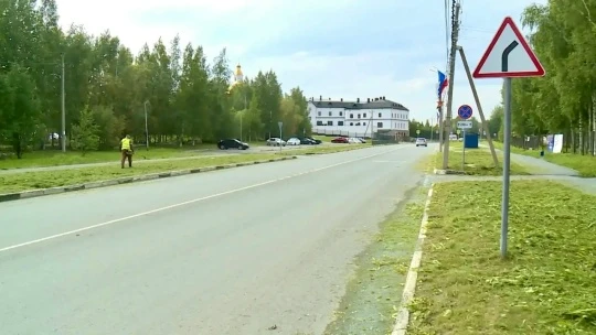 В Нефтеюганске продолжается покос травы.

В городе не сбавляют темпы работ по покосу травы — бригады