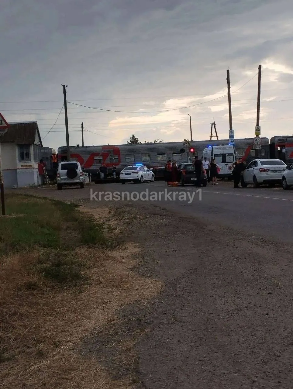 По сообщениям от очевидцев,  в районе переезда по улице Димитрова в ст.Брюховецкая при ...