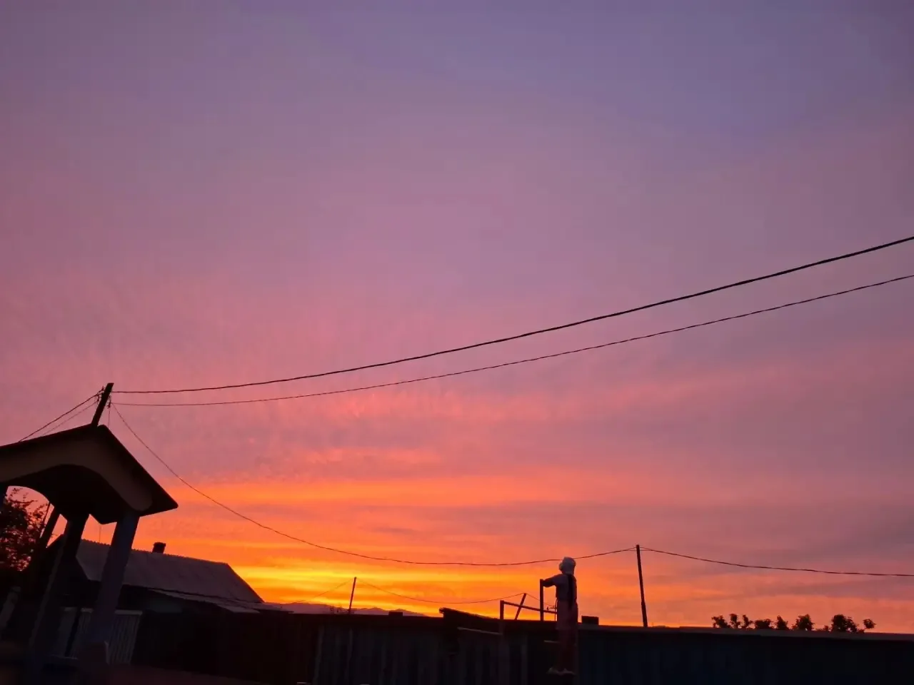 🌅«Время красивых закатов»

📍 Нижние Тальцы, июль, 2026 год 

📷 Фото: Ирина Аносова   

💌Друзья, 