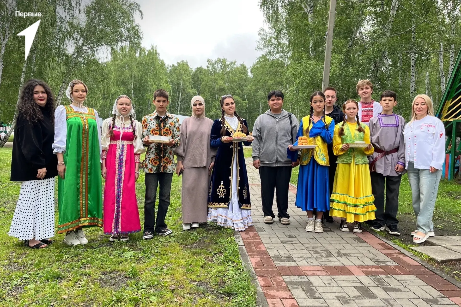 🗣️ Здесь переплелись разные культуры! Первые приняли участие в международной «Классной встрече»!

В