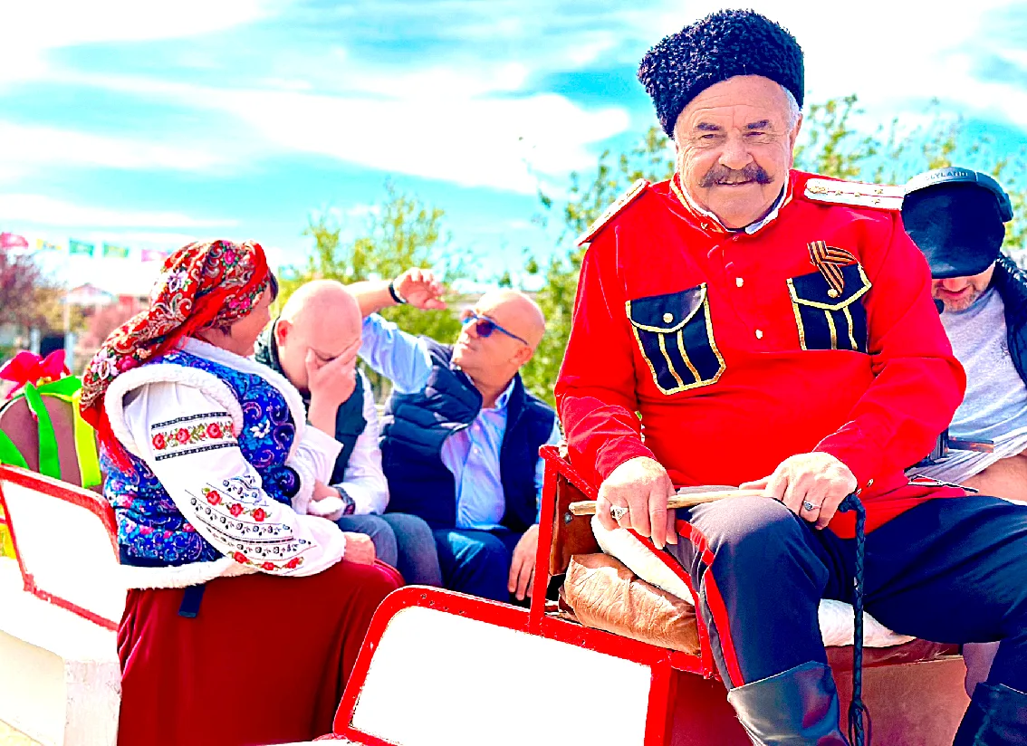 ТЕЛЕКАНАЛ ТВ‑3 В ГОСТЯХ У АТАМАНИ   В выставочном комплексе «Атамань» прошли съёмки нового выпуска т