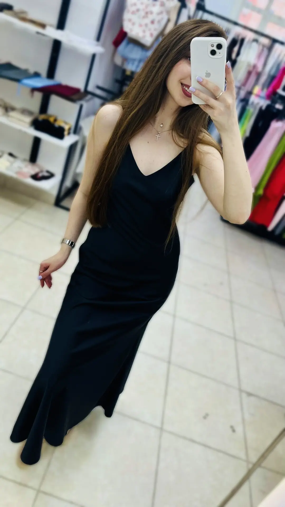 Платье атласное 😻                  Цена 2500 🔥                        Размер 42-48                