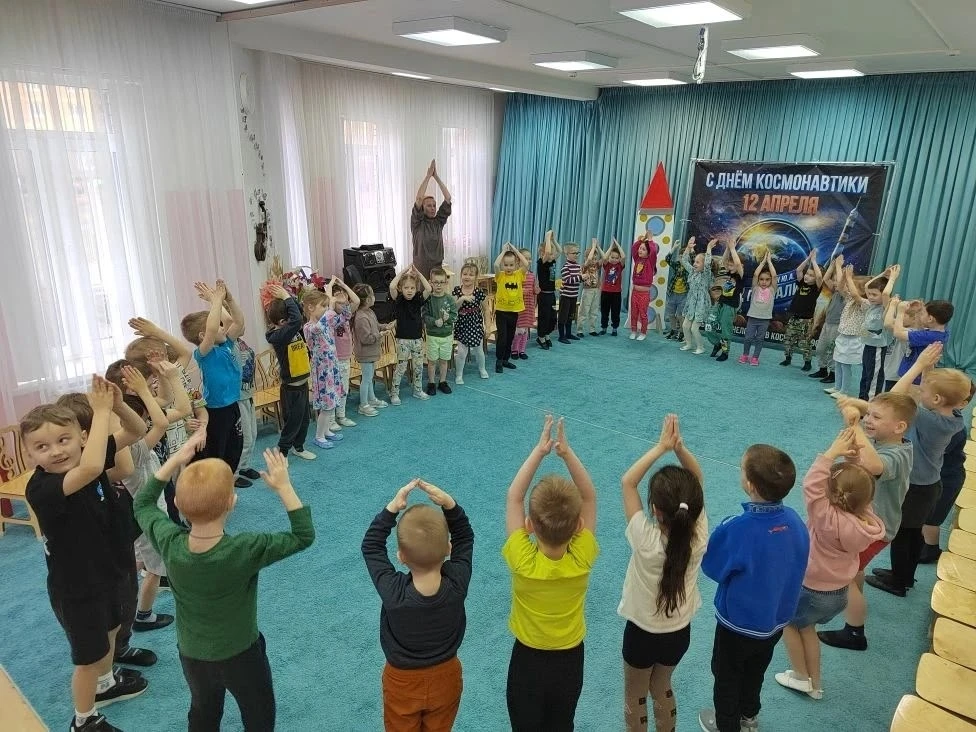 В дошкольном отделении МОУ "Рождественская СОШ" прошел праздник, посвящённый 65-й годовщине первого 