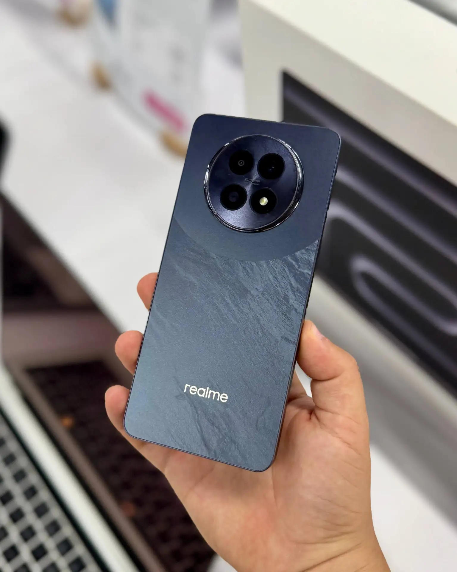 Отличный бюджетник

Realme 13 12/256Gb Black

15 490₽
12 990₽

В отличном состоянии

181216