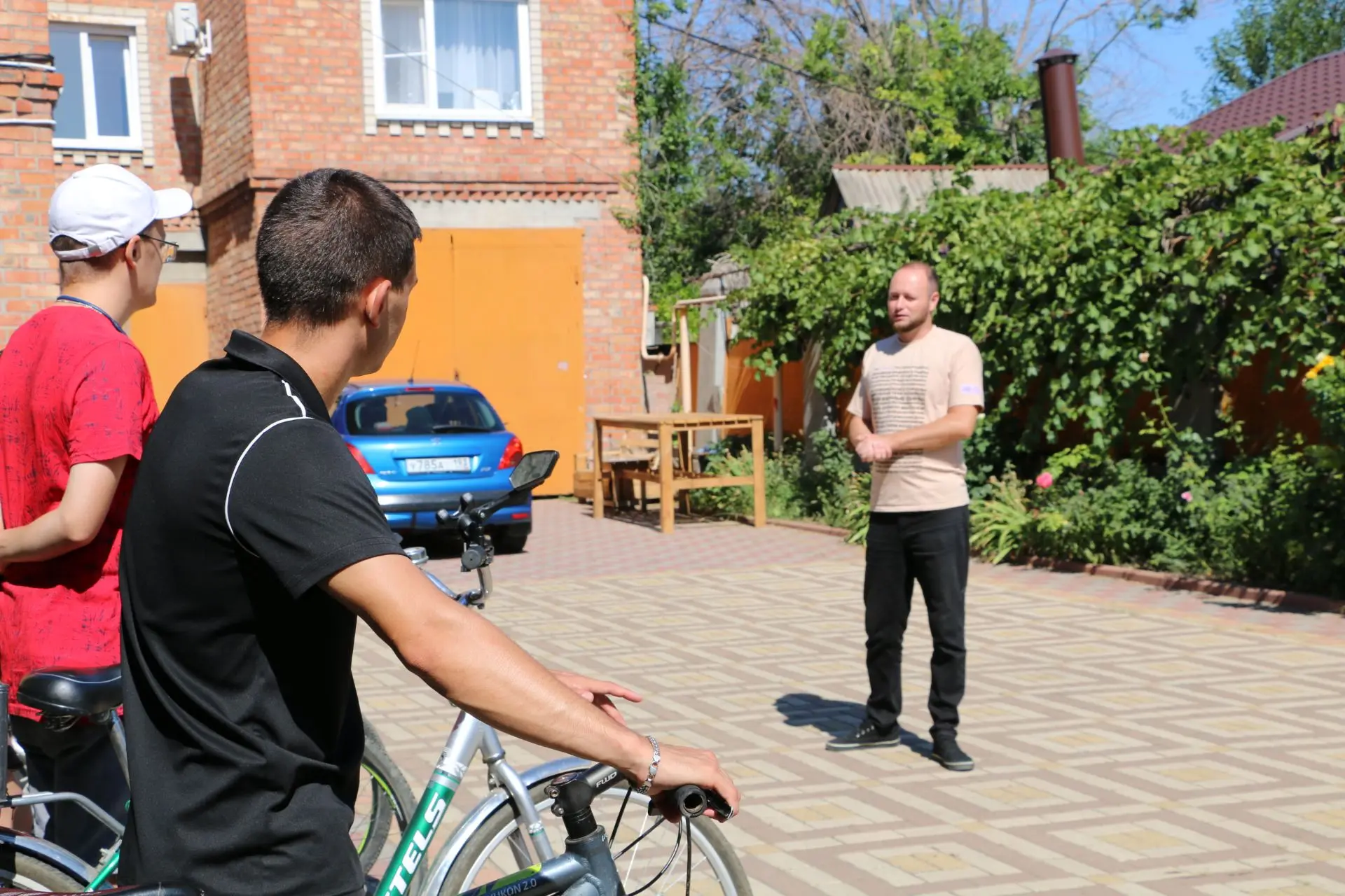 🚴‍♂️ Ветер, солнце и триколор!🇷🇺