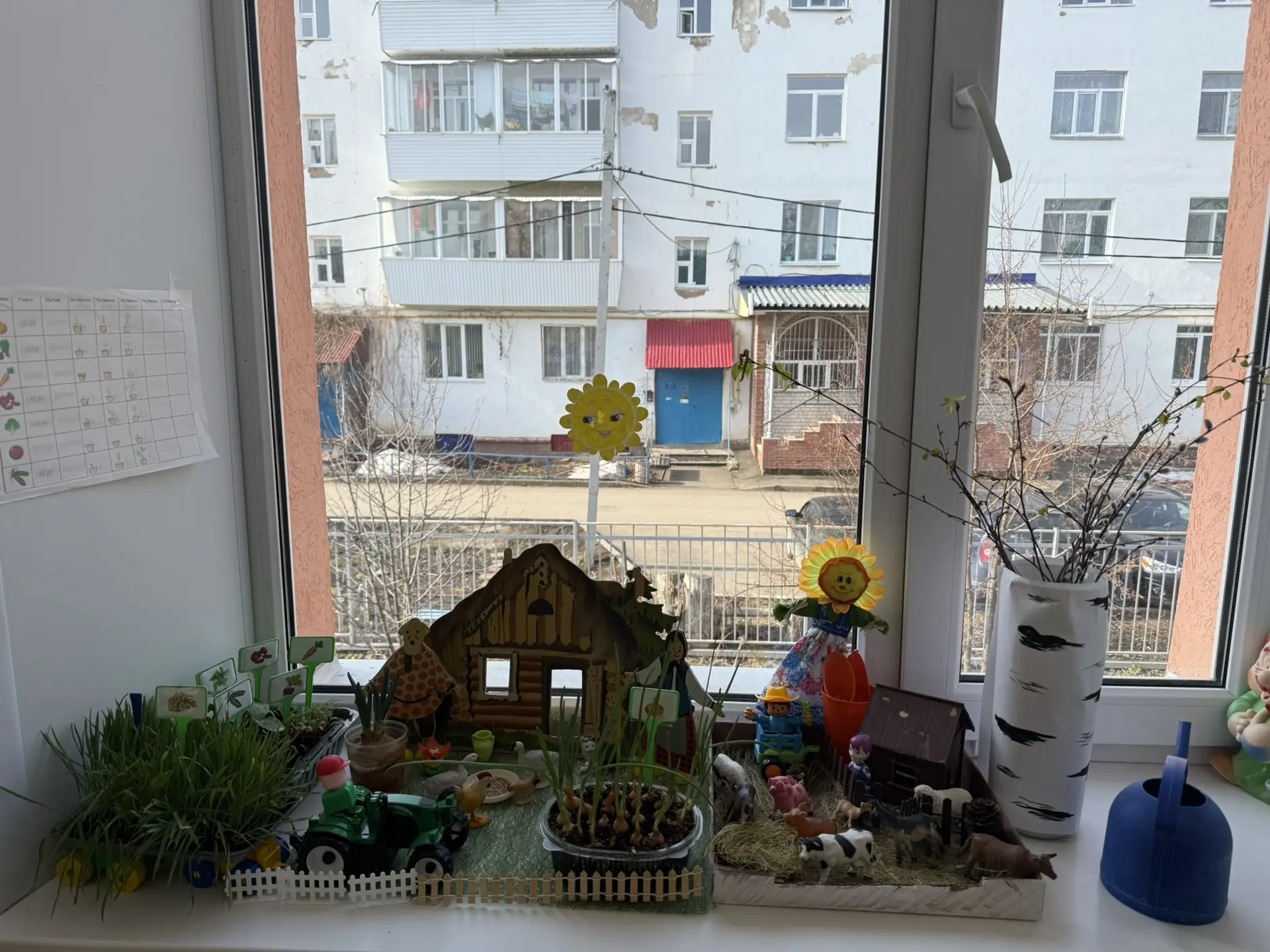 В нашем детском саду стало традицией✨ ежегодно вместе сажать «Огород на подоконнике».🥦...