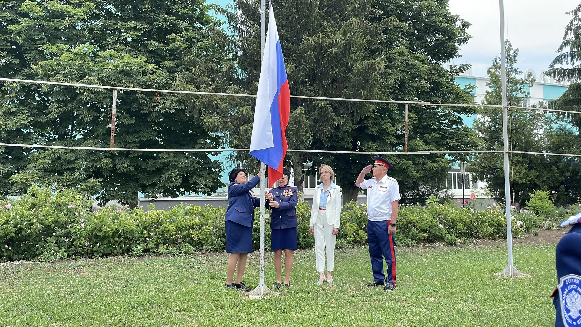 🇷🇺Торжественный митинг ко Дню России в Суходольском дворце культуры!  🇷🇺

Сегодня в нашем любимо