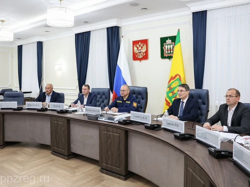 Олег Мельниченко внес предложения по развитию территорий муниципальных образований на заседании сове