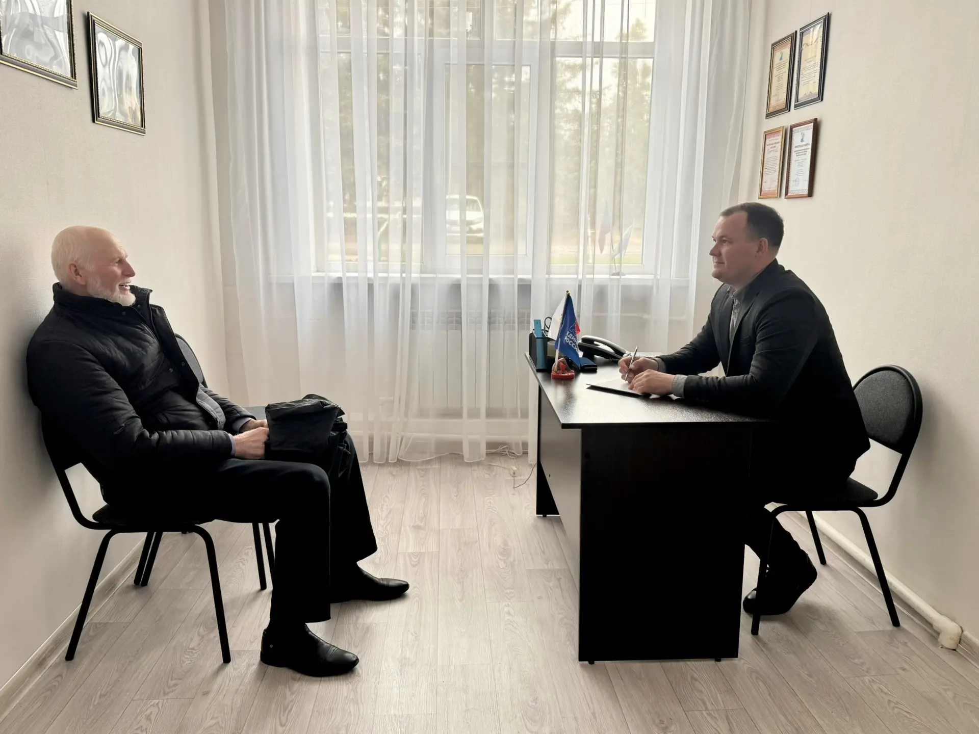 ✅ Сегодня член партии «Единая Россия» Руслан Колтунов провел прием граждан в местной общественной пр