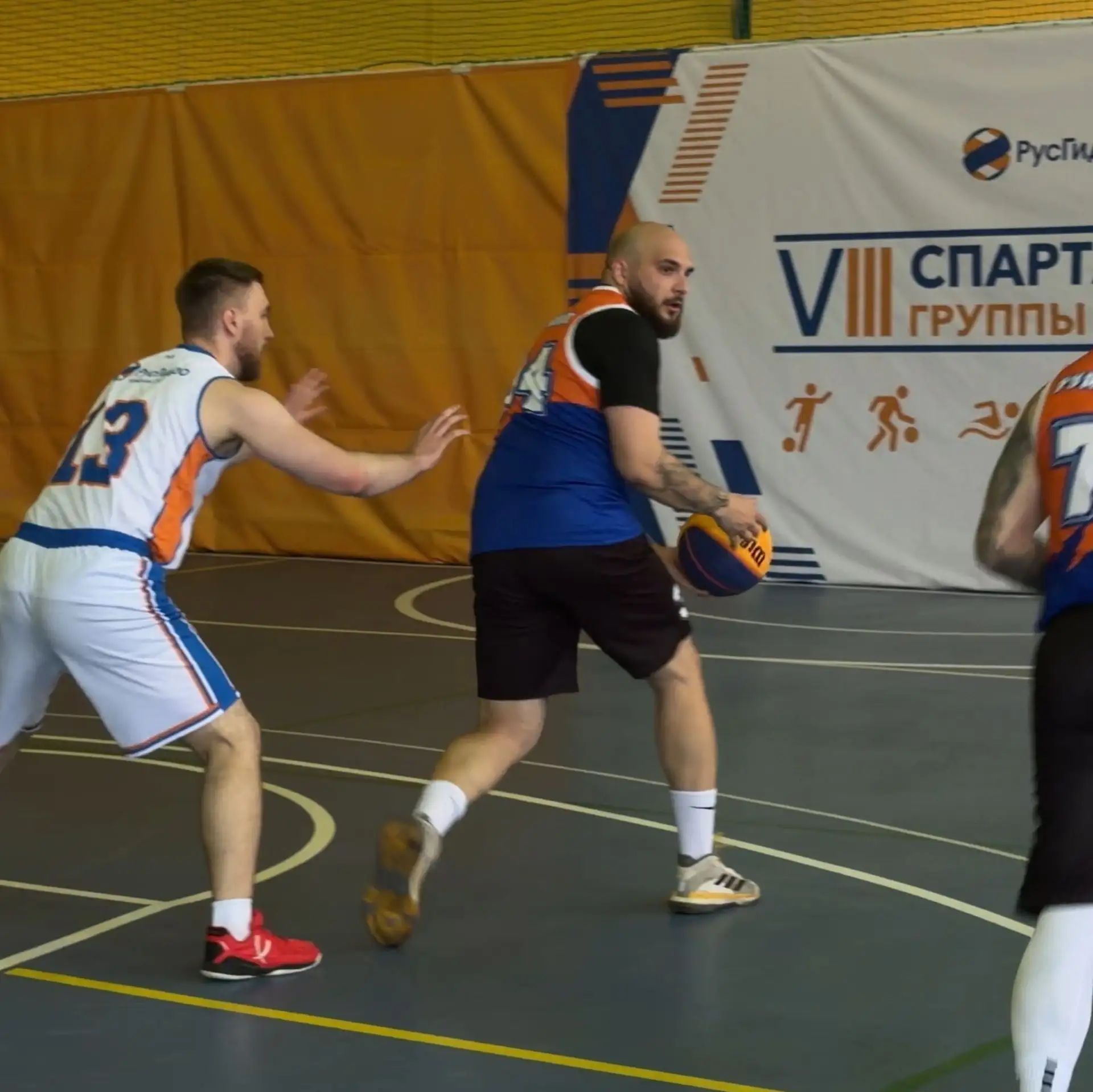 Короли паркета

🏀Мини-турниры по баскетболу стартовали сегодня с игр в формате группового этапа. По