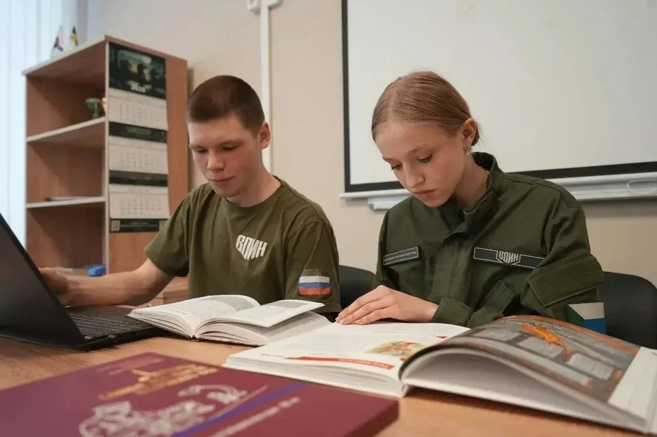 Подведены итоги первого сезона воспитательного проекта «Плечом к плечу»