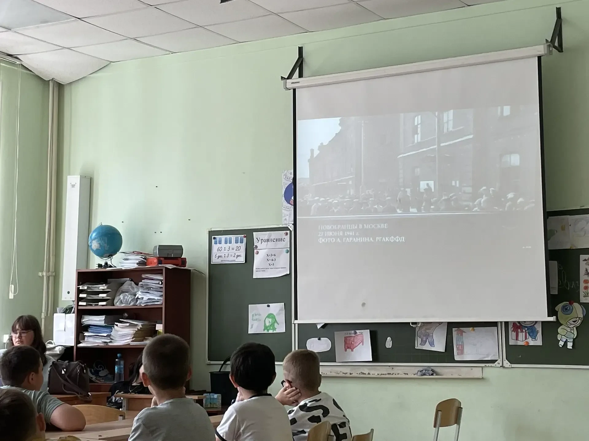 🕯️ Сегодня, 22 июня, в городском оздоровительном лагере «Оранжевый верблюд» проходят мероприятия, п