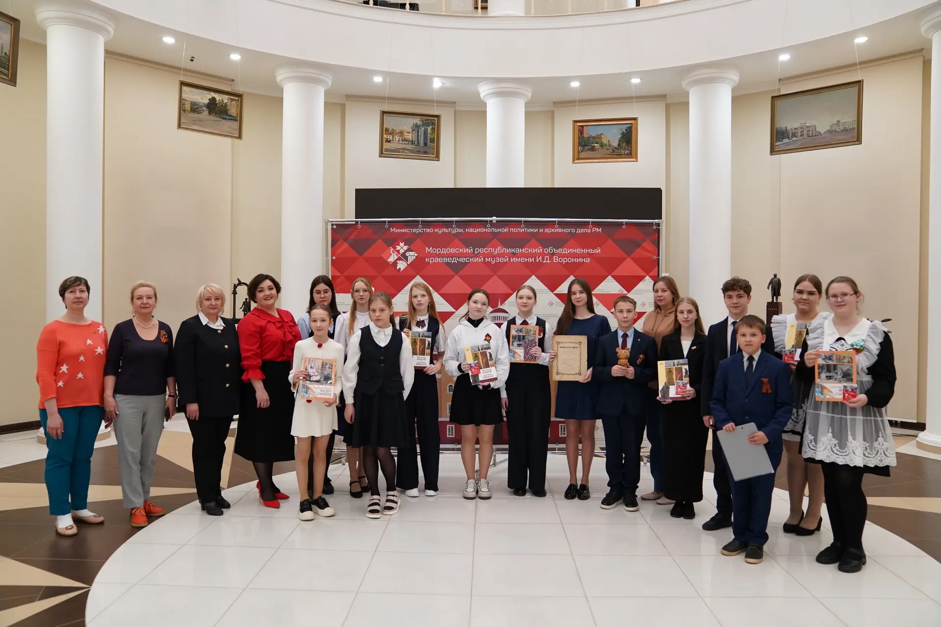 Итоги конкурса «Бабушкин сундук»!  ✨Поздравляем учениц 3 класса А: классный руководитель Терлецкая Н