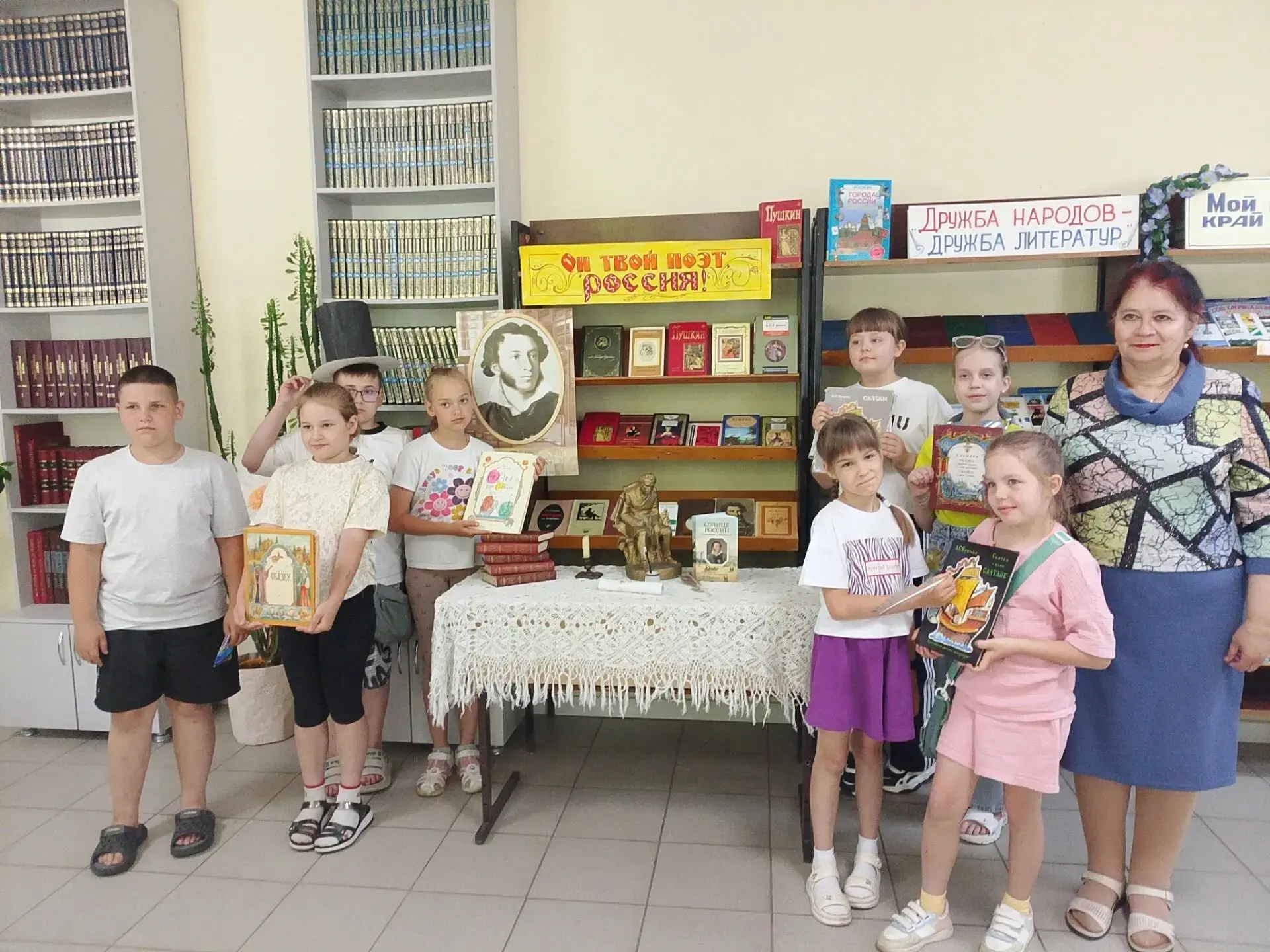 Еще один день в нашем лагере: Путешествие по сказкам, кулинарным открытиям и заботе о здоровье!
Прив