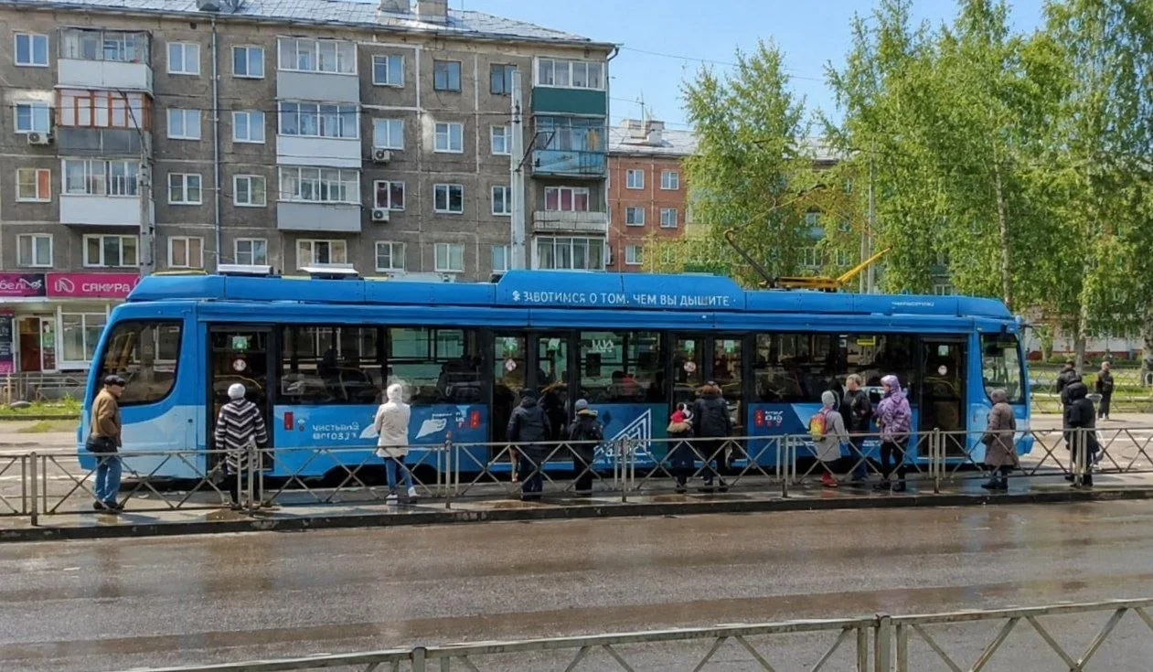 Зарплатный кризис нарастает? Транспортники Новокузнецка заявили о новых задержках