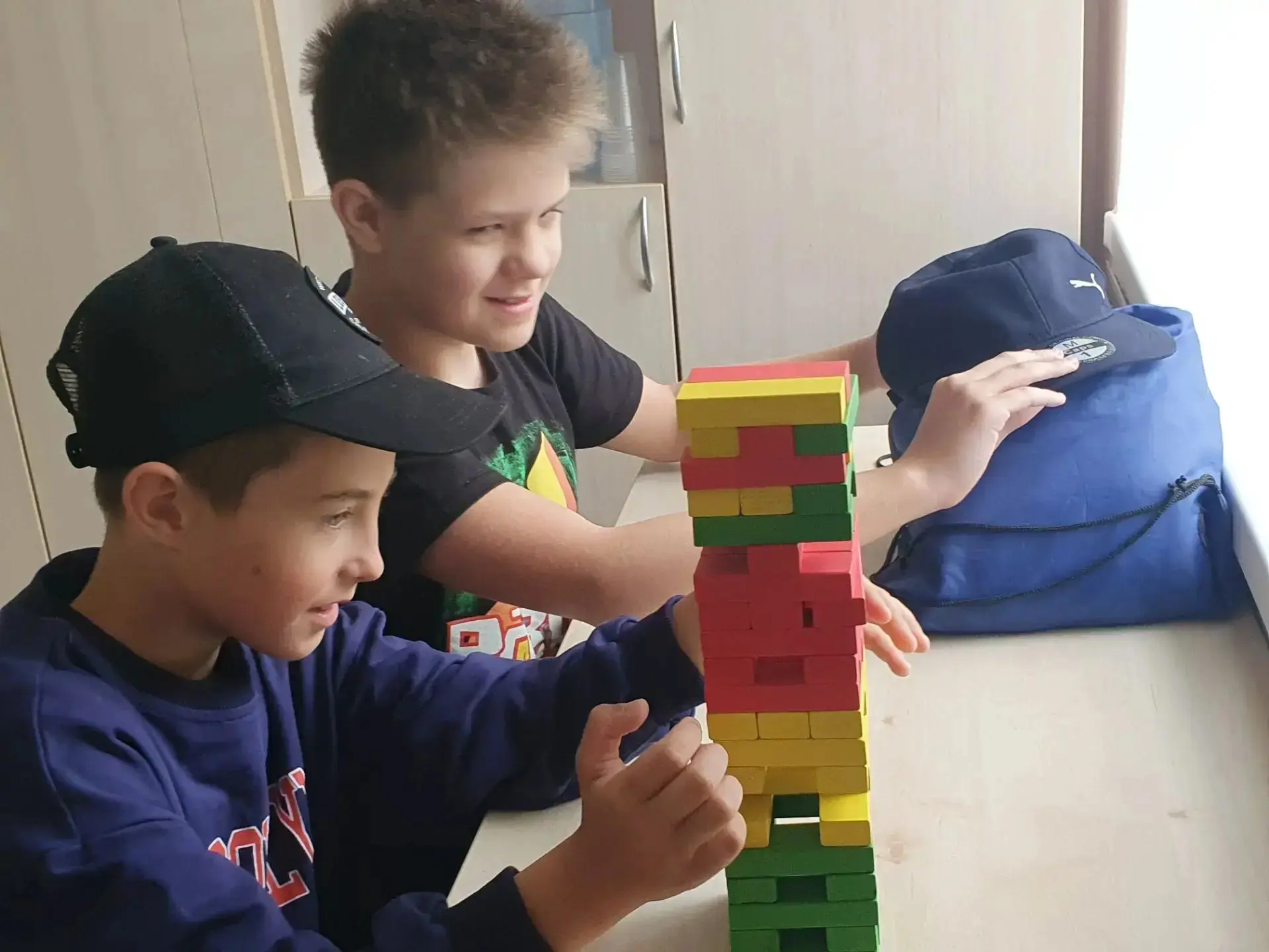 Наши каникулы — это вам не шутки! 😎

Пока кто-то листает ленту, мы продолжаем отдыхать с пользой и 