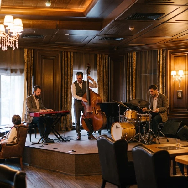 🎷 Джаз в горах | ТРЦ «Галактика»