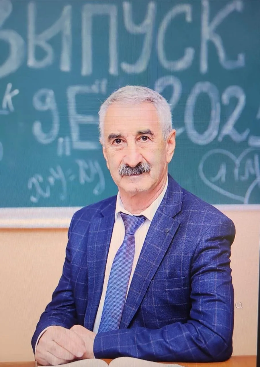 👏Человек, который решает не только уравнения, но и судьбы.