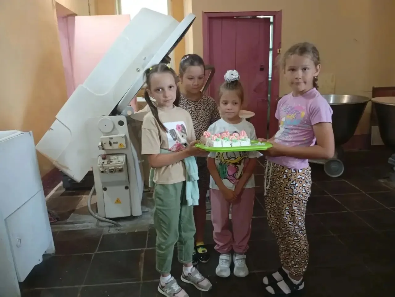 🍰Сладкий мастер-класс и важный разговор о здоровье! 🍓

Сегодня для воспитанников нашего пришкольно