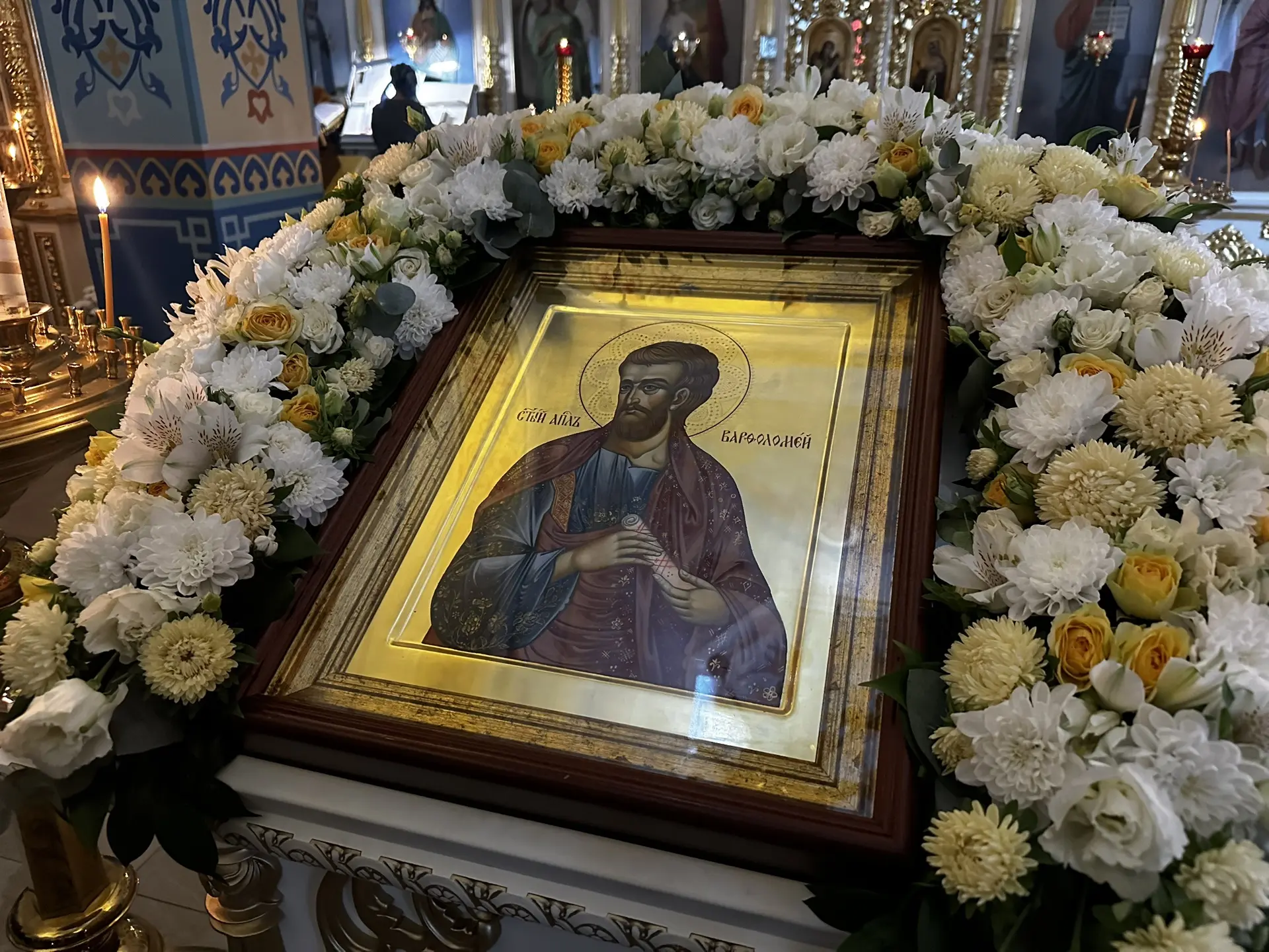 Сегодня день у братьев-казаков и сестёр-казачек начался с богослужения в храме Успения ...