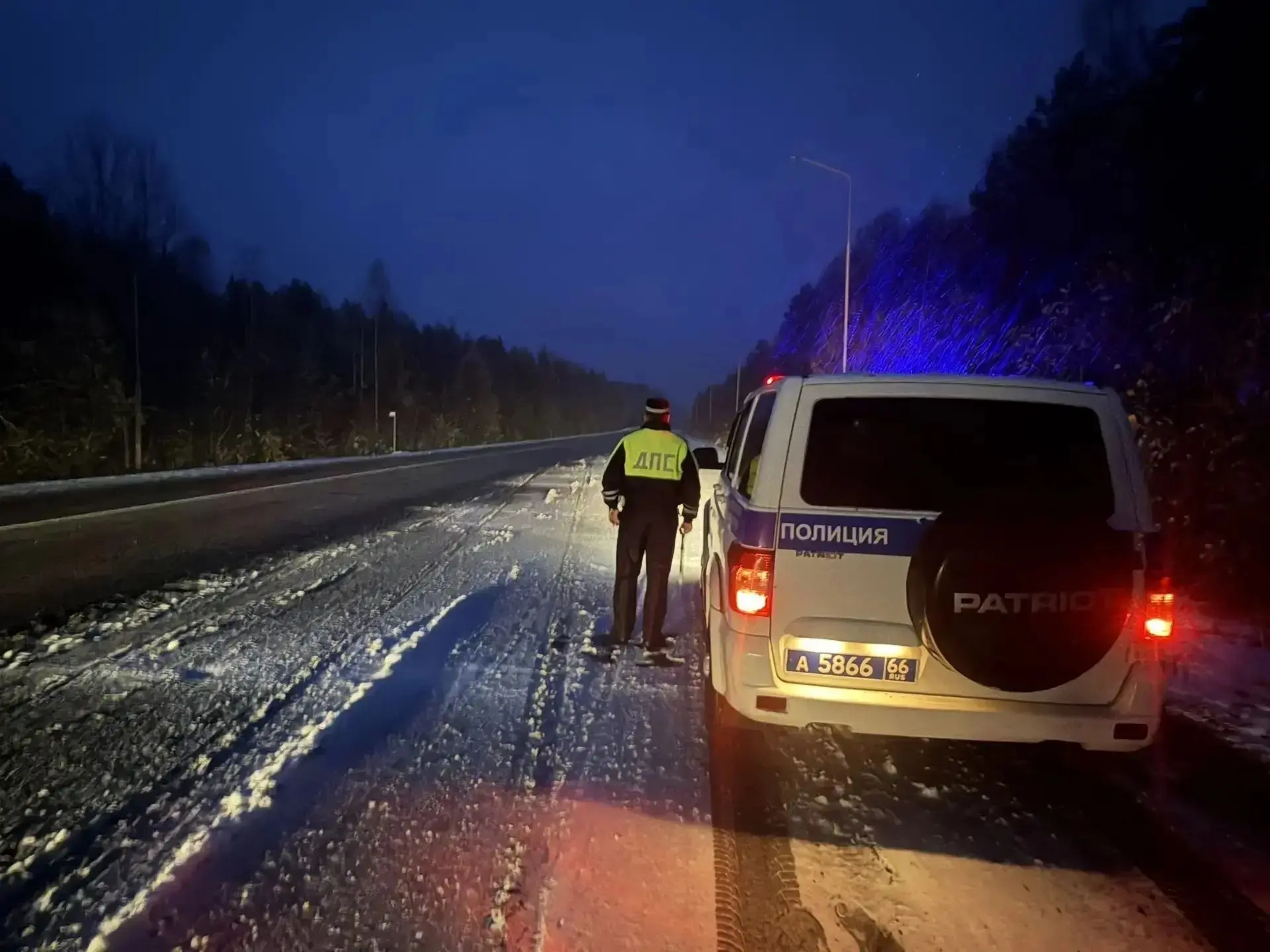 💢 ❄🚓 Госавтоинспекция Свердловской области настоятельно рекомендует водителям, еще не...